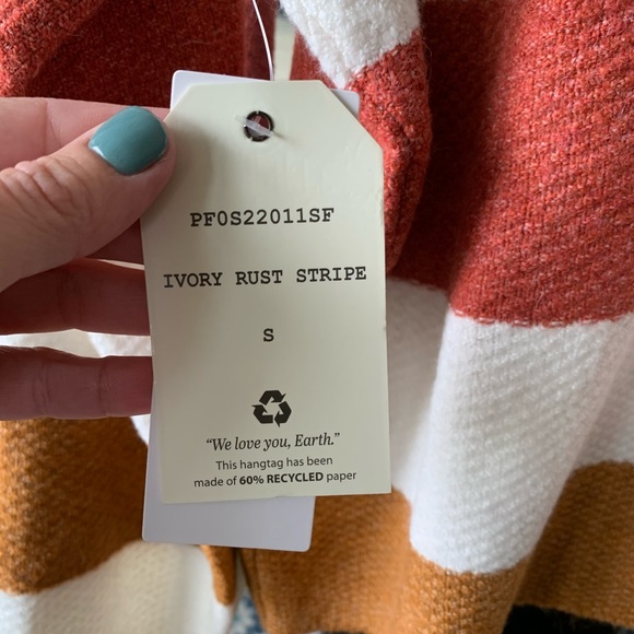 Pinque pullover from stitch Fix - Picture 4 of 7